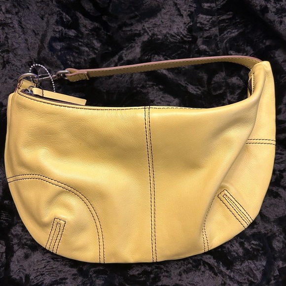 Free People Real World Clutch Yellow Bag Hobo NWOT - Picture 4 of 7